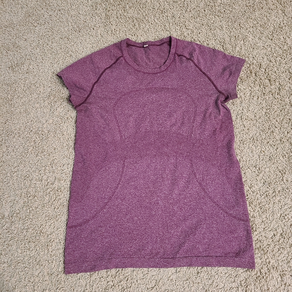 Lululemon t- shirt size 12